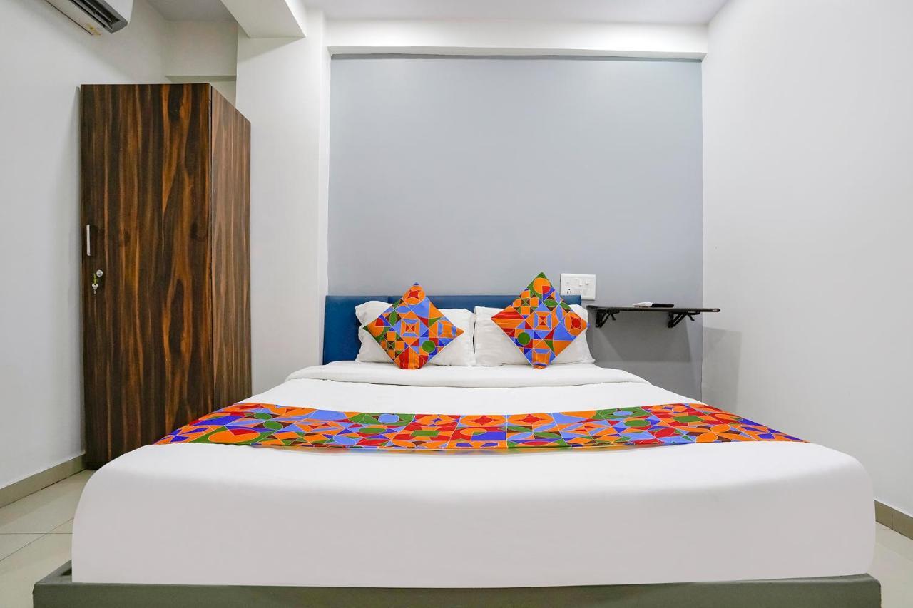 Hotel Fabexpress Blue Stone Surat Zewnętrze zdjęcie